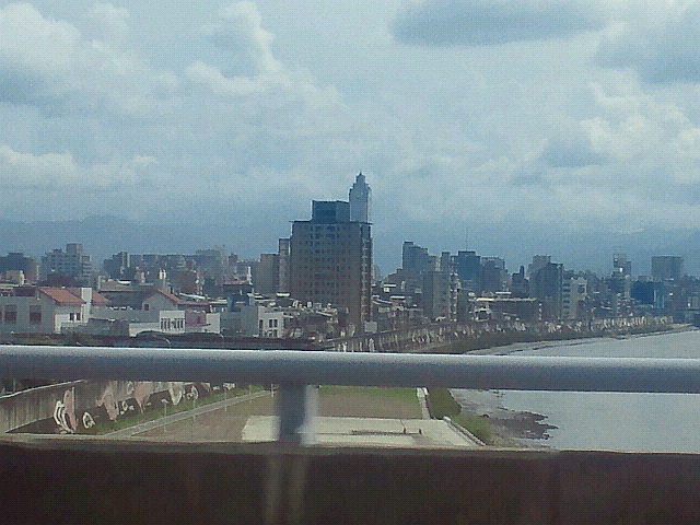 曇天の台北に到着_a0151913_16273272.jpg