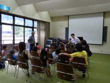 子供映画会(今立図書館の定例会)に行ってみました_e0061225_1556291.jpg