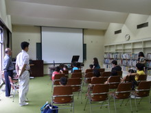 子供映画会(今立図書館の定例会)に行ってみました_e0061225_1614515.jpg