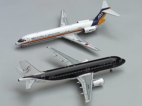 スターフライヤーのＡ３２０をつくる。_e0118346_18153020.jpg