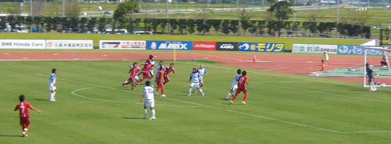 強きを挫く　【JFL’10後期第8節 ホンダロック 2－1 町田ゼルビア】_e0006692_16493741.jpg