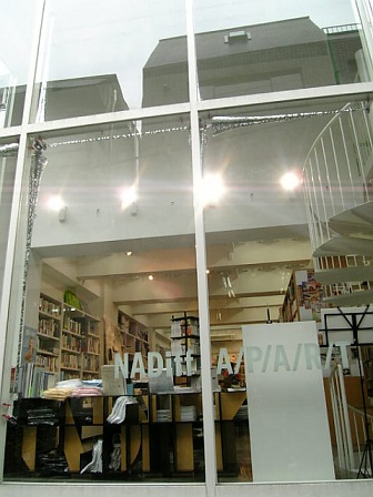a0126797_0225057.jpg
