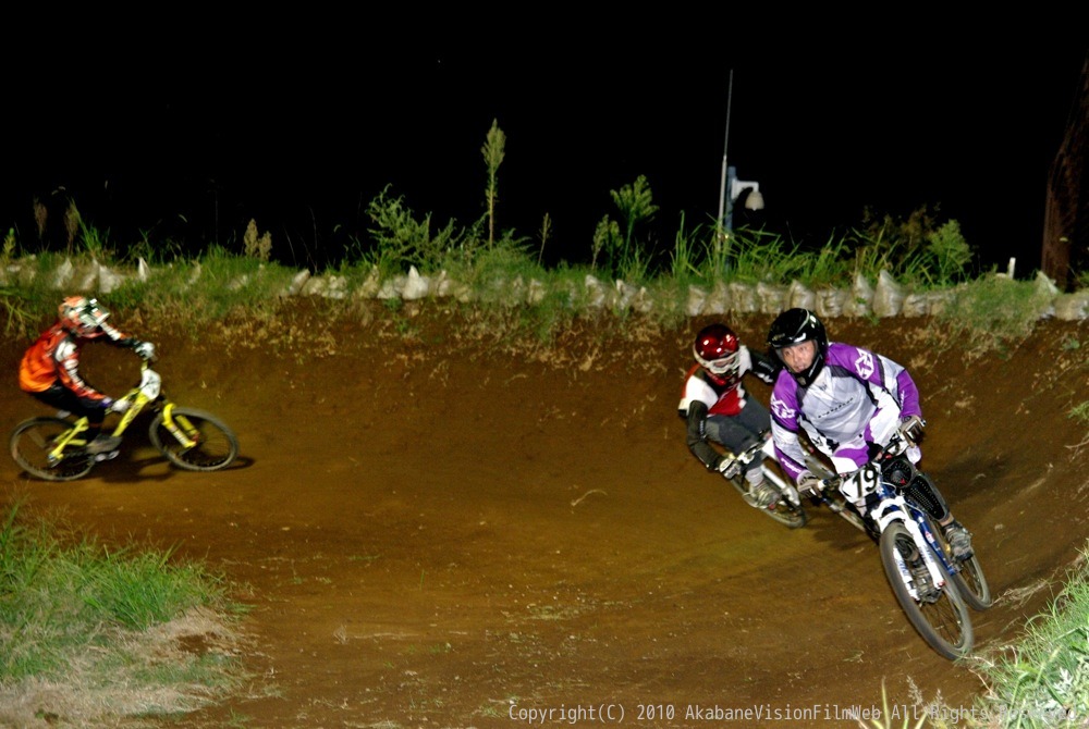 2010JOSF Japan Open Night Race　 Vol3：３０オーバー〜MTBエキスパートクラス決勝リザルト_b0065730_13103780.jpg