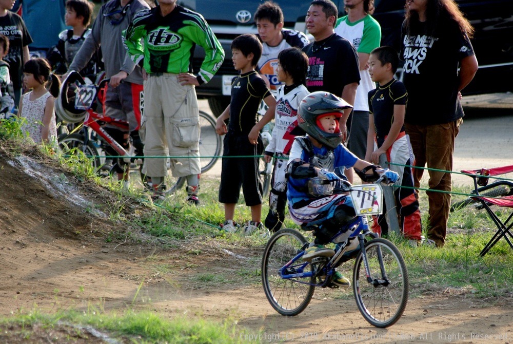 2010JOSF Japan Open Night Race　 Vol6：予選第１ヒート　ミルキー８、９クラス_b0065730_2101891.jpg