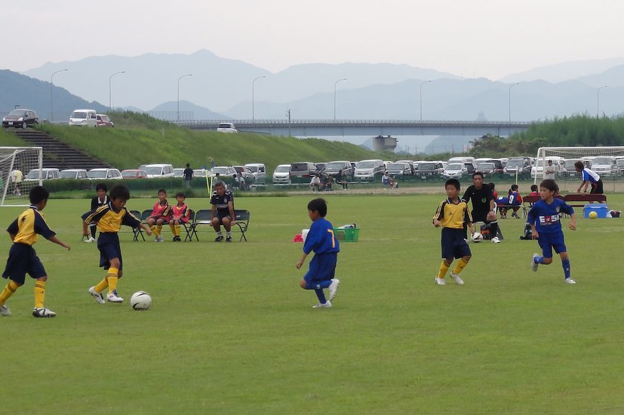  第１３回鳥取県少年サッカー（Ｕ－１０）大会東部地区予選_f0104461_15384591.jpg