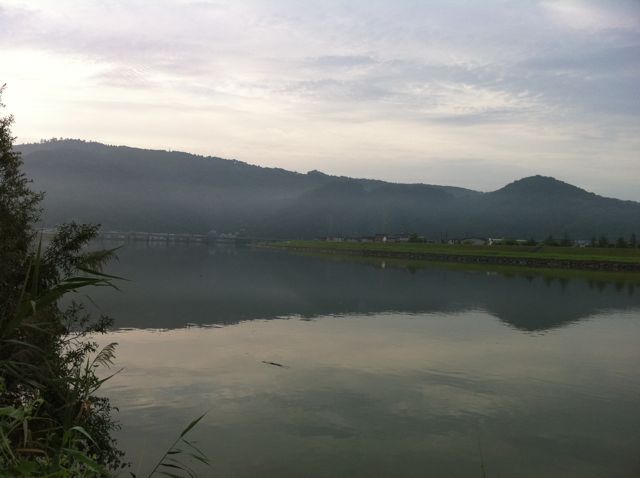 朝の北上川_b0082977_9125883.jpg