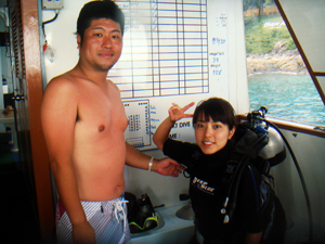 ナイスカップルとラチャヤイ島へ!_f0144385_11542924.jpg