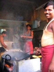 2009年１０月　ＩＮＤＩＡ　デリーの食べ物屋②_f0227590_22344451.jpg