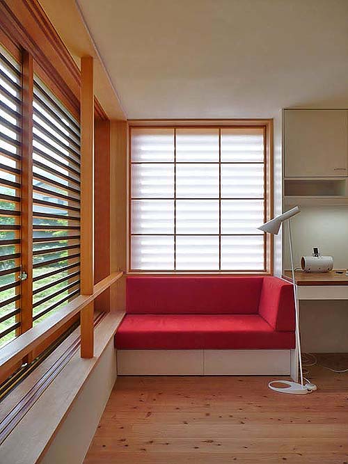 小さな森の家(i-works 15坪の家)_b0014003_1514690.jpg
