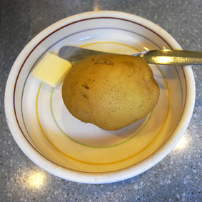 打ち合わせはカレーとセットにね!_f0165332_18162790.jpg