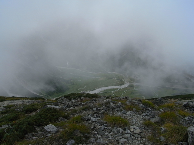 初めての　立山in　その3　（別山から　雄山へ） _f0202271_22152894.jpg