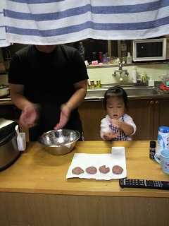 おしゃべりクッキング!?(お手伝い!)_b0206037_15205683.jpg