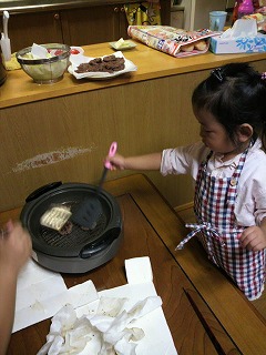 おしゃべりクッキング!?(お手伝い!)_b0206037_15321834.jpg