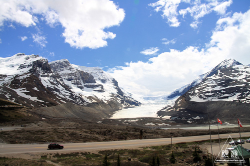 065 Columbia Icefield ~氷河の上を歩く~_c0211532_11462250.jpg