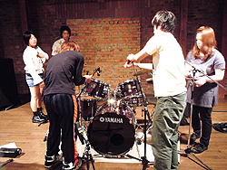 K-CUBIC工房自主トレ「ライブステージをつくろう!」_e0118827_1722664.jpg