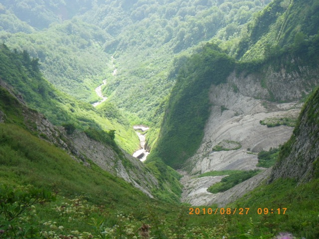 雨飾山_e0058731_22533077.jpg