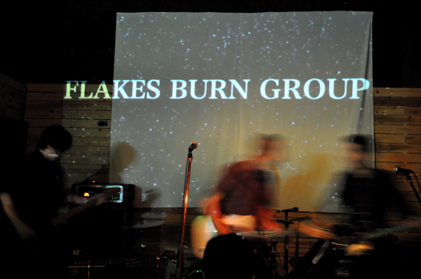 919 -FlakesBurnGroup ワンマンライブat 十三Club Water。（第一部）_e0125762_1658490.jpg