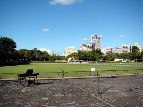 ボランティアフェスティバル、つながりコンサートin平和公園_a0047200_9412075.jpg