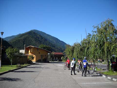 b0000209_69345.jpg