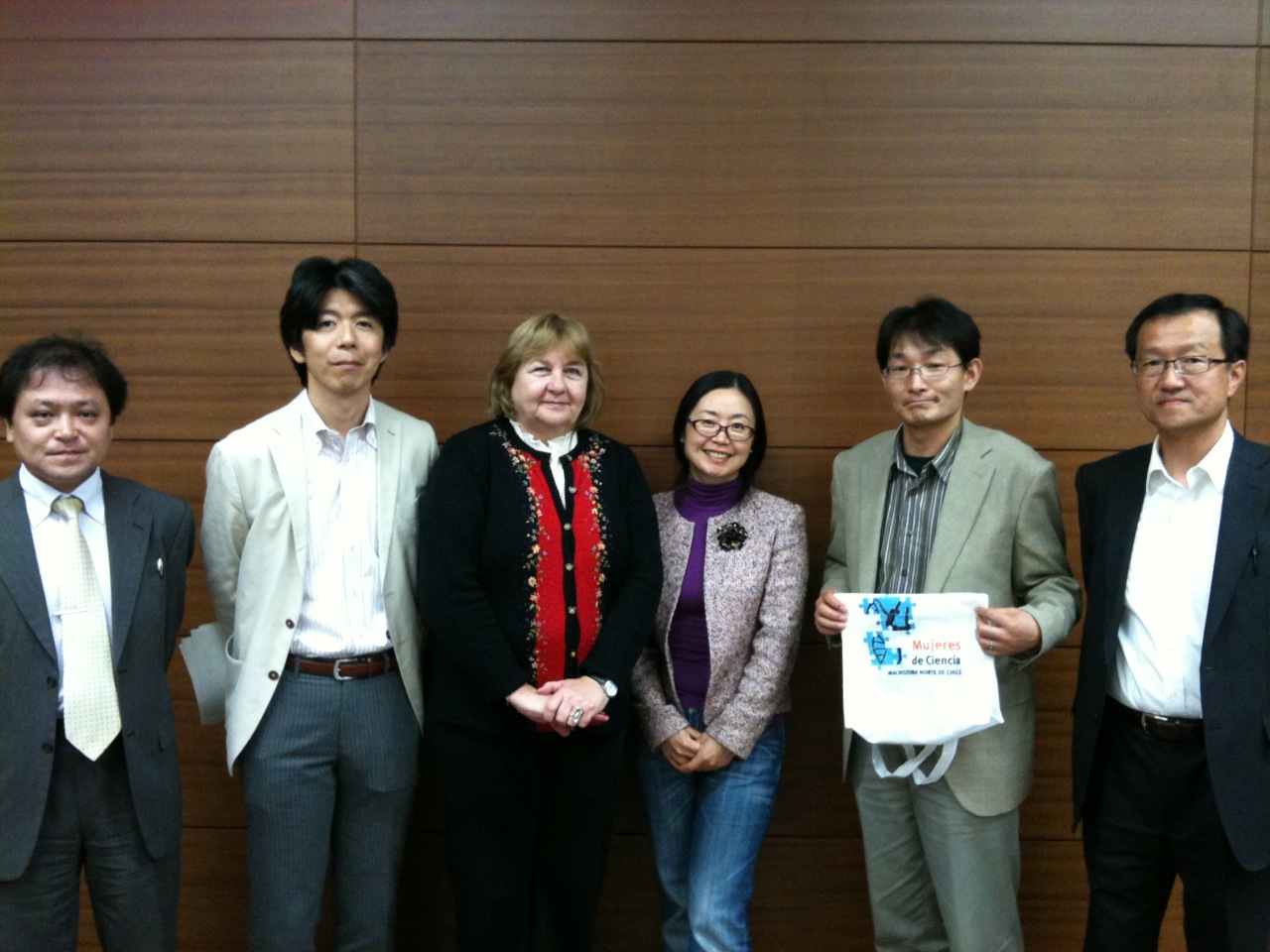 APEC女性会議で来仙されたElizabeth von Brandさん_d0028322_1501852.jpg