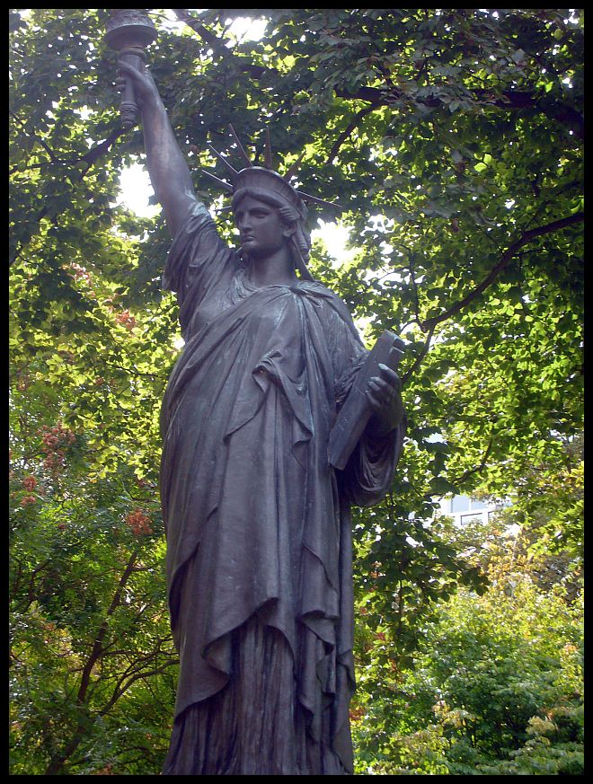 【公園JARDIN】秋を感じる日曜日のリュクサンブルグ公園Jardin du Luxembourg（PARIS）_a0008105_16324459.jpg