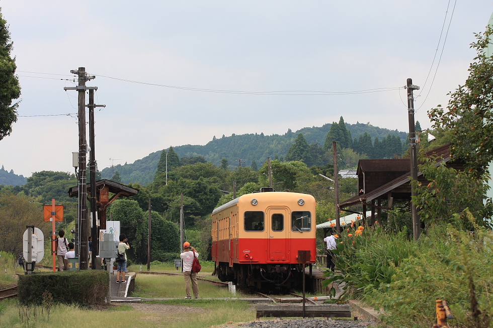 駅が楽しい小湊鉄道(3)_b0190710_2192098.jpg