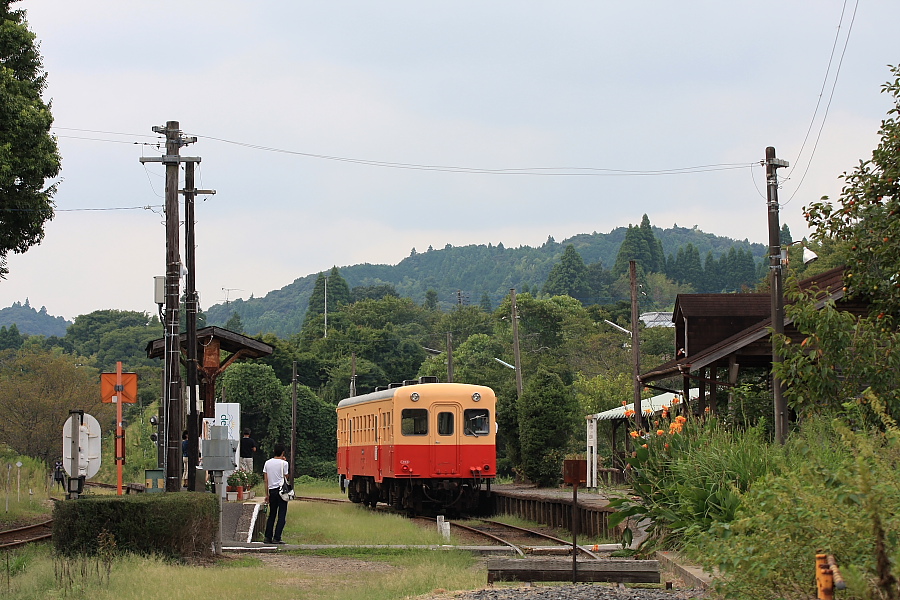 駅が楽しい小湊鉄道(3)_b0190710_2193820.jpg
