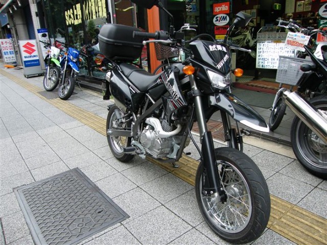 Dトラッカー125/KLX125　グラブバーキャリア登場！！_d0099181_12501721.jpg