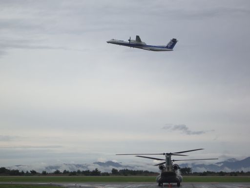 秋田分屯基地航空祭へ・・・＾＾_c0144683_1335640.jpg