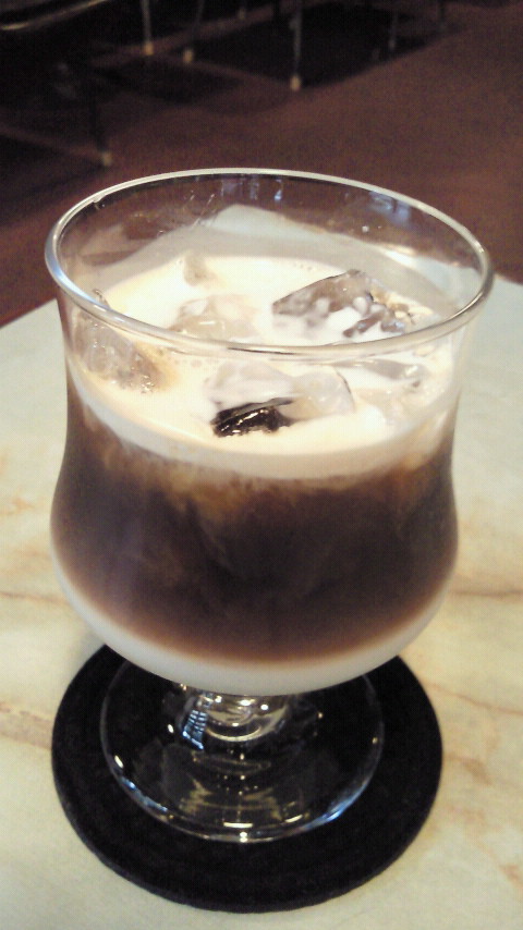 旨いカフェオレ_a0070842_18184790.jpg
