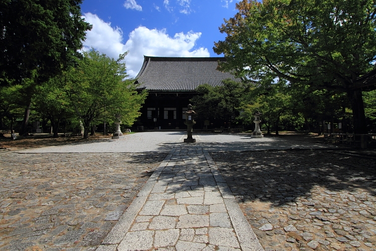 真如堂(真正極楽寺)_e0051888_4314176.jpg