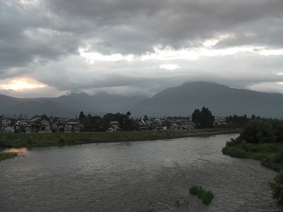 夜明けの様子_a0084753_81292.jpg