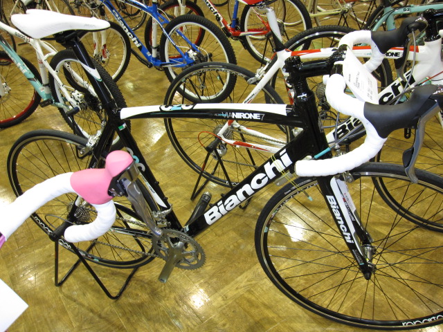 Bianchi 2011 展示会_e0188759_19193824.jpg