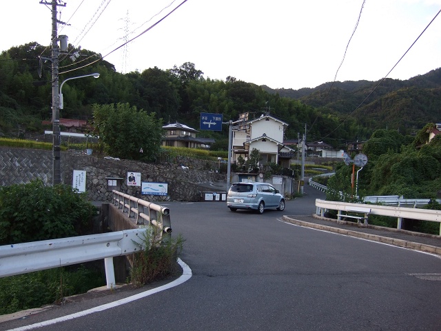 畑賀町為角地区と随木屋橋付近の秋の光景を歩く_b0095061_8403338.jpg