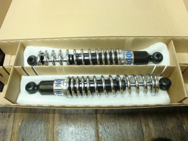 英国より入荷!!_f0205962_0481429.jpg
