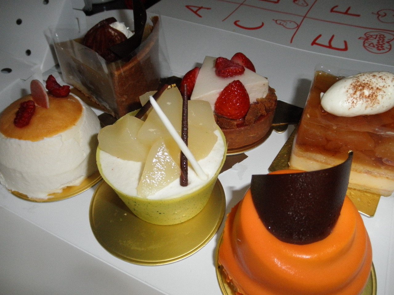 ケーキ争奪戦!!!_a0080406_2233926.jpg