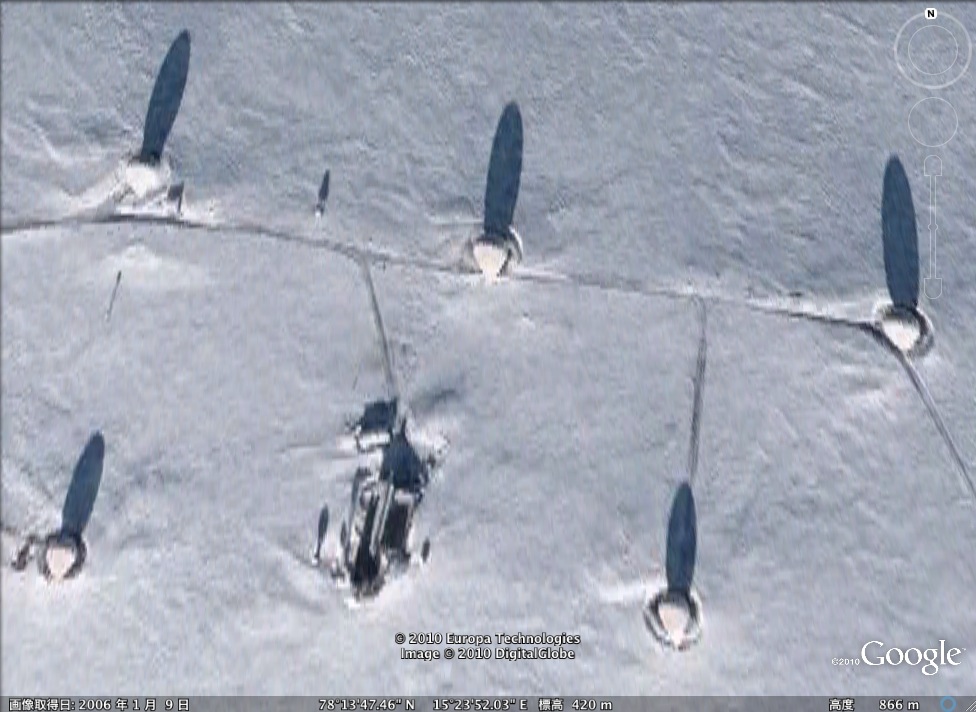 北極海にあるエイリアン基地!?:だれか探検してみないか?_e0171614_9285250.jpg