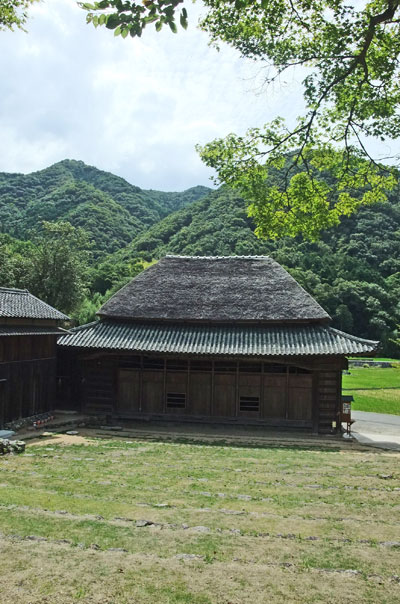 小豆島の歌舞伎舞台_b0186205_0301550.jpg