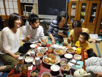 「葡萄＆ワイン祭り」を楽しむ　　大五郎＆あゆみさん来る！_b0092684_1414777.jpg