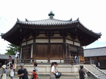 e0016412_08134.jpg