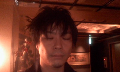 男のドアップ_a0019032_14473285.jpg