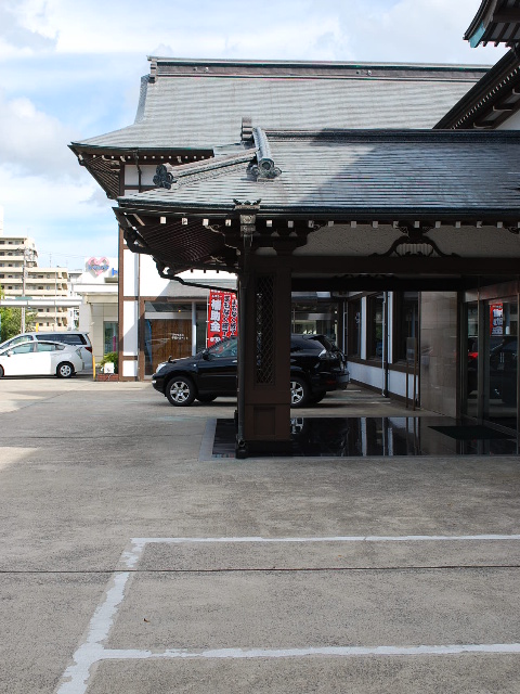 千葉トヨペット本社、旧日本勧業銀行本店_a0110756_19162413.jpg