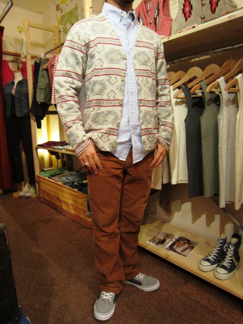 \"FAIRISLE NECK WARMER\" & \"Jacquad V-Neck Dardigan\"_f0191324_2452616.jpg