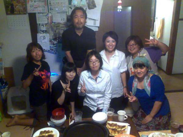 帰国おめでとうパーティ in東中野_f0044846_23332.jpg