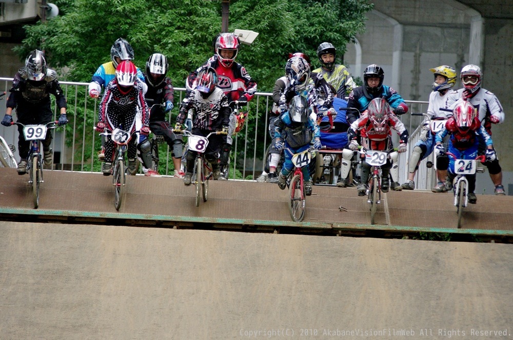 2010JOSF 川口ゴリラ公園１０月定期戦VOL５:ジュニア、ミドル/１４オーバー混走クラス決勝_b0065730_1058189.jpg