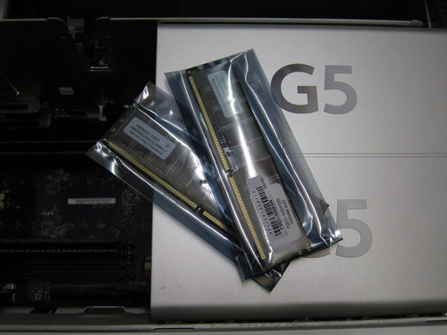 PowerMacG5にメモリー増設_c0166765_1848830.jpg