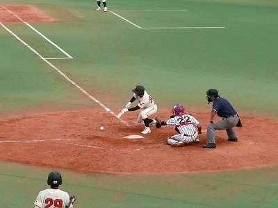 １０月１日　東都大学野球２部　日本大対立正大_b0166128_684647.jpg