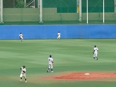 １０月１日　東都大学野球２部　日本大対立正大_b0166128_69435.jpg