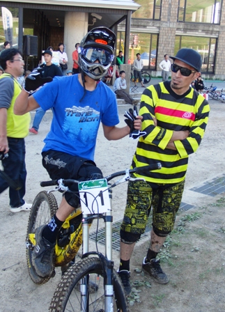 a0085632_1233886.jpg