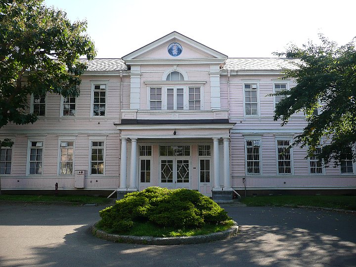 函館の遺愛学院 遺愛女子高等学校 本館 レトロな建物を訪ねて